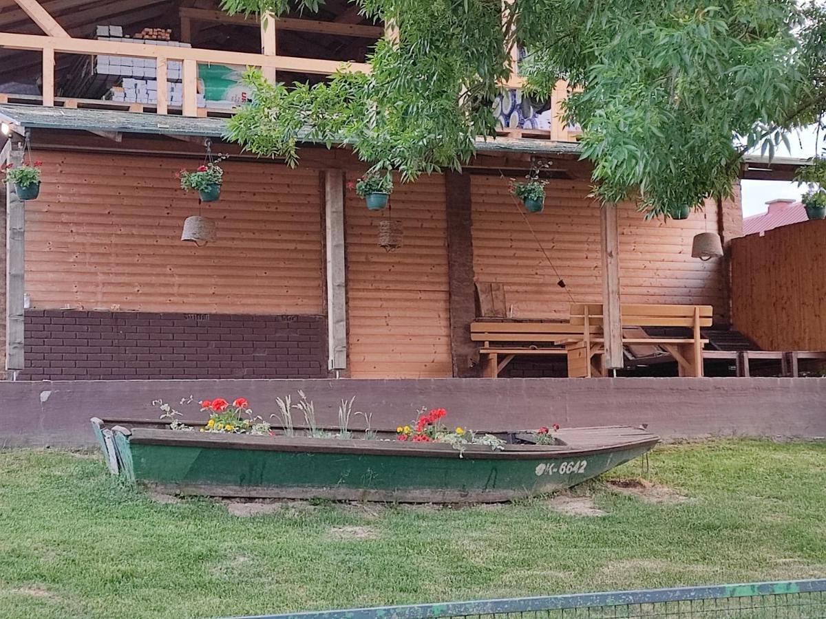 Udicarski Dom Usce Aljmaš المظهر الخارجي الصورة